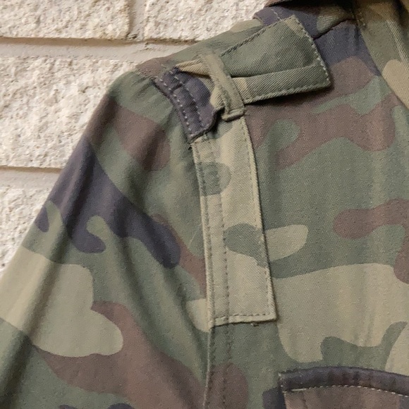 Design Lab Camo Lightweight Hooded Jacket - Picture 5 of 7